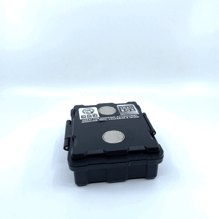 ITEM NUMBER 022845 SMALL MAGNETIC BOX 8 PIECES PER DISPLAY